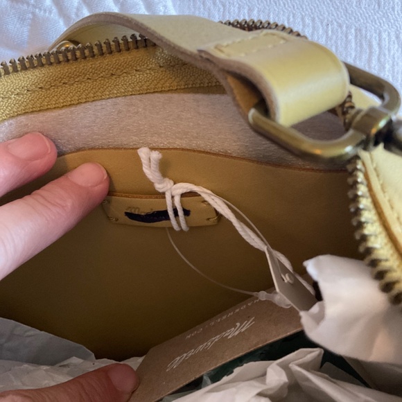 The Leather Carabiner Crossbody Sling Bag Gilded Moss NWT - Picture 11 of 11